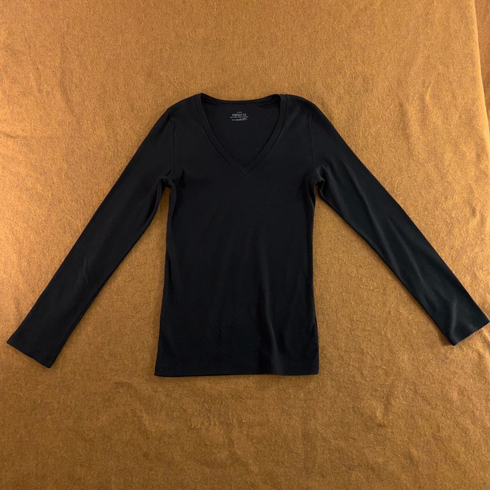 J.Crew Womens Medium Black Perfect Fit V-Neck Long Sleeve T-Shirt New